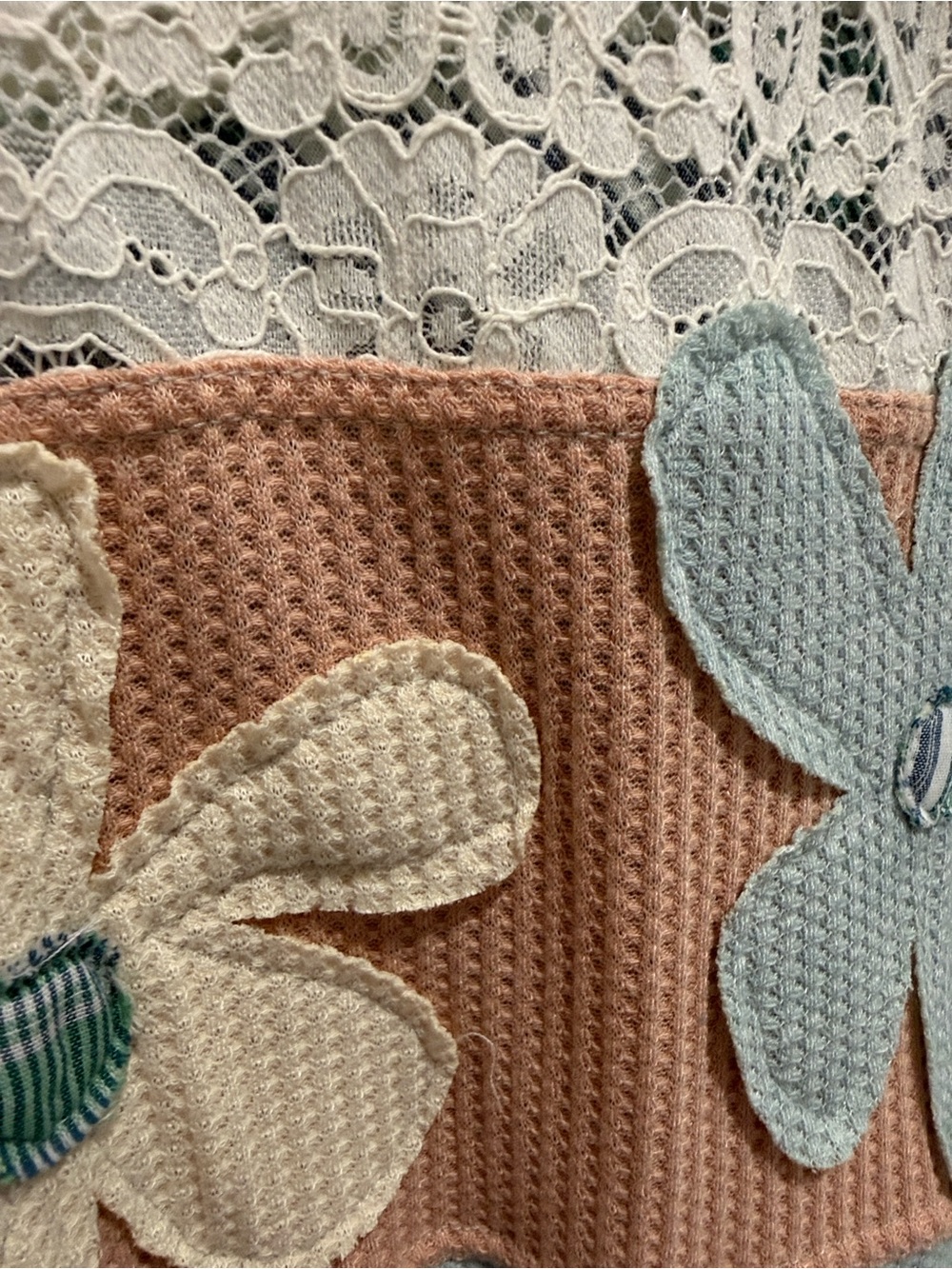 easel Light Blue and White Lace Top - Picture 3 of 4